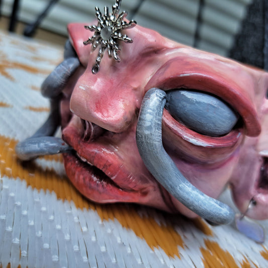 Handgerður Blómapottur með eyrnalokka