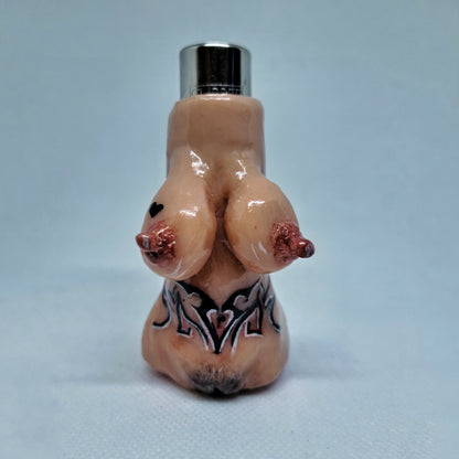 „Tits4Tats“  - Kveikjara Hulstur